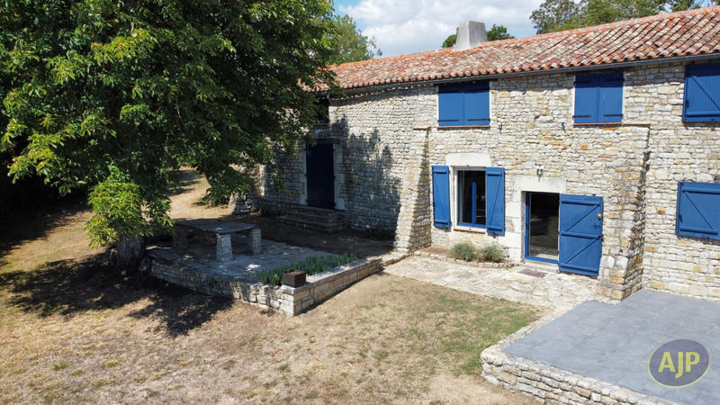 Maison - 168 m² - 6 pièces