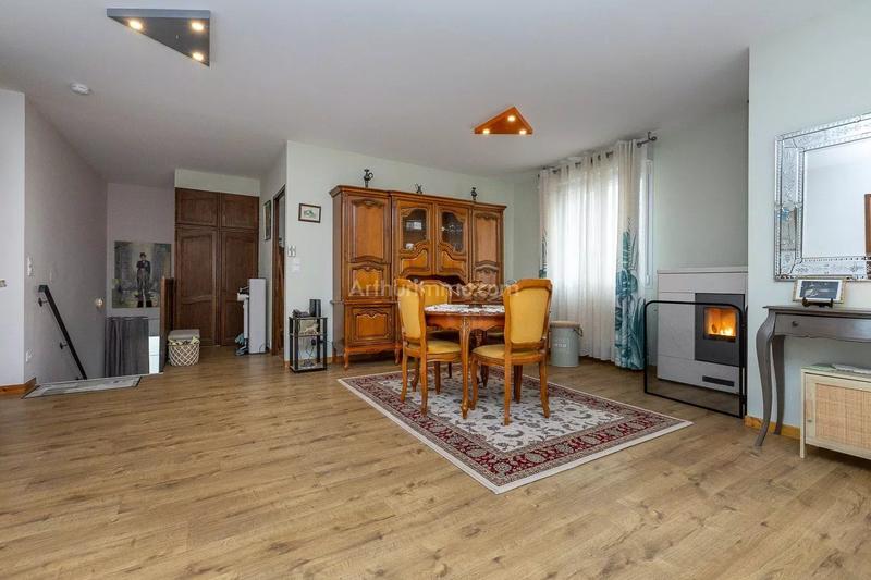 Maison - 160 m² - 5 pièces