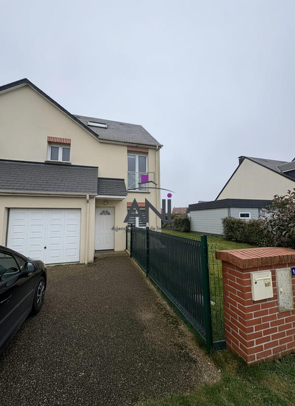 Maison - 98 m² - 6 pièces