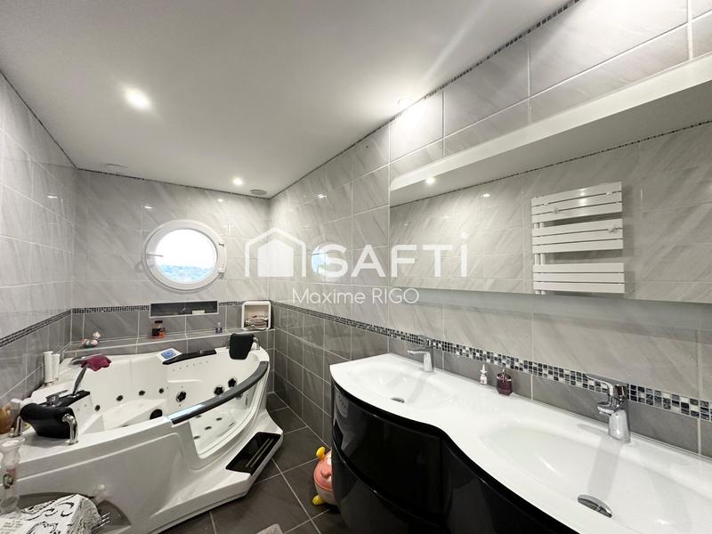 Maison - 285 m² - 4 pièces