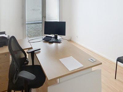 Local d'activités - 72 m² - 3 pièces