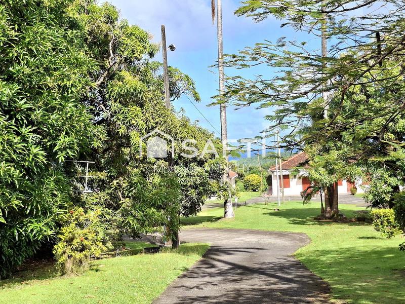 Maison - 158 m² - 9 pièces