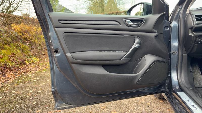 Renault Mégane 1.5 Blue dCi 115 Edc7 Limited - Automatique Entretien constructeur