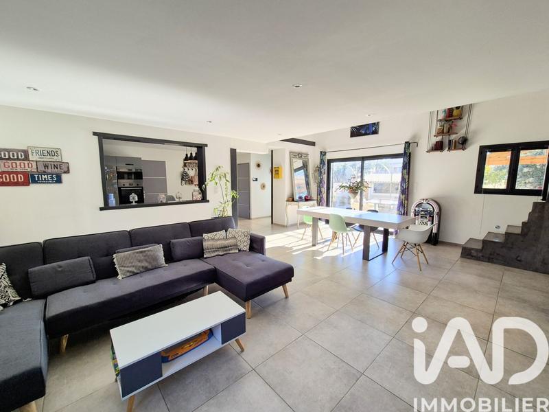 Maison - 145 m² - 6 pièces