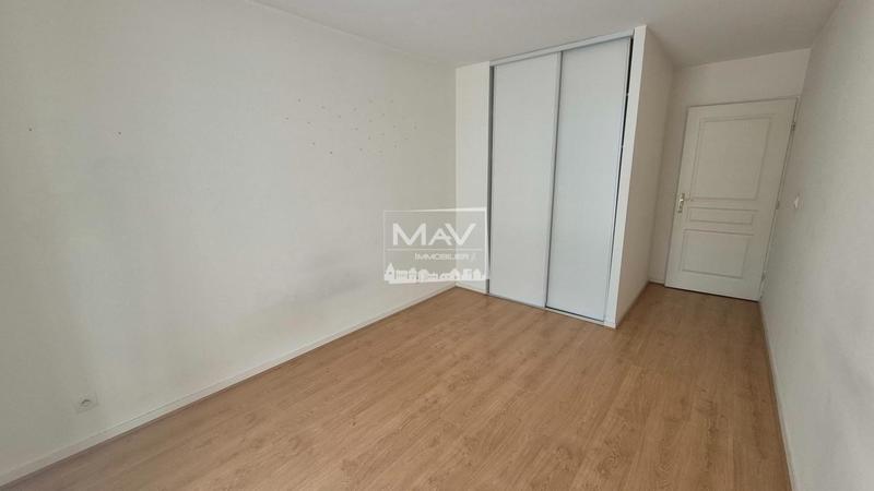 Appartement - 75 m² - 3 pièces
