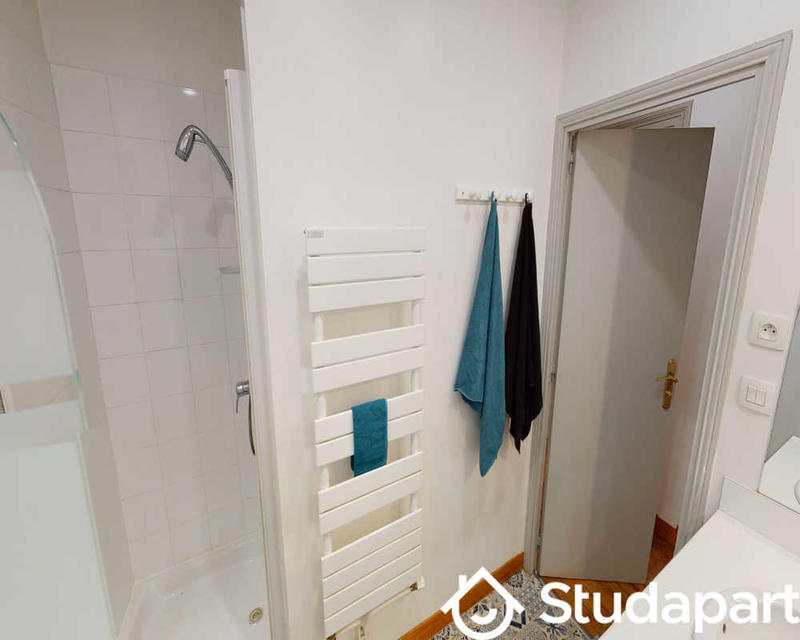 Chambre - 120 m² - 1 pièce