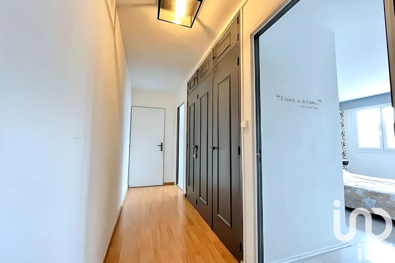 Appartement - 81 m² - 3 pièces