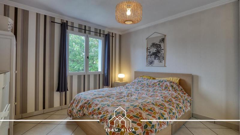 Maison - 170 m² - 5 pièces