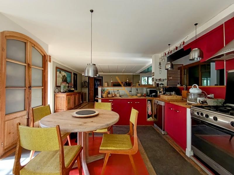 Villa - 240 m² - 8 pièces