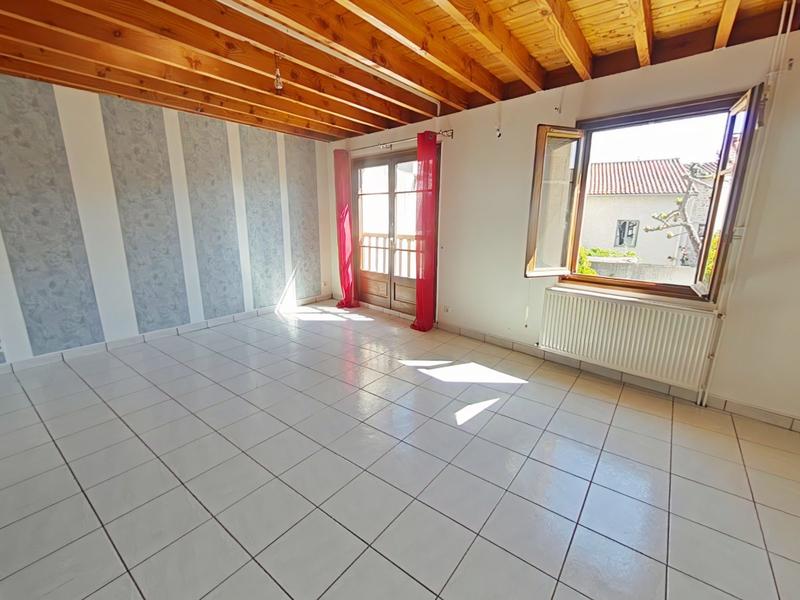 Appartement - 85 m² - 3 pièces