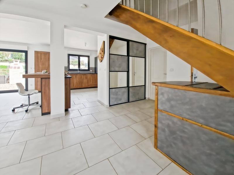 Maison - 97 m² - 4 pièces