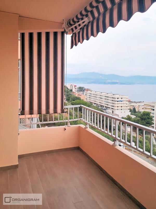 Appartement - 77 m² - 3 pièces