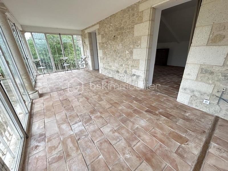Propriété - 332 m² - 8 pièces