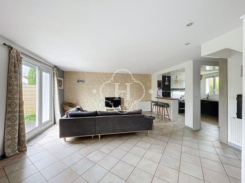 Maison - 145 m² - 7 pièces