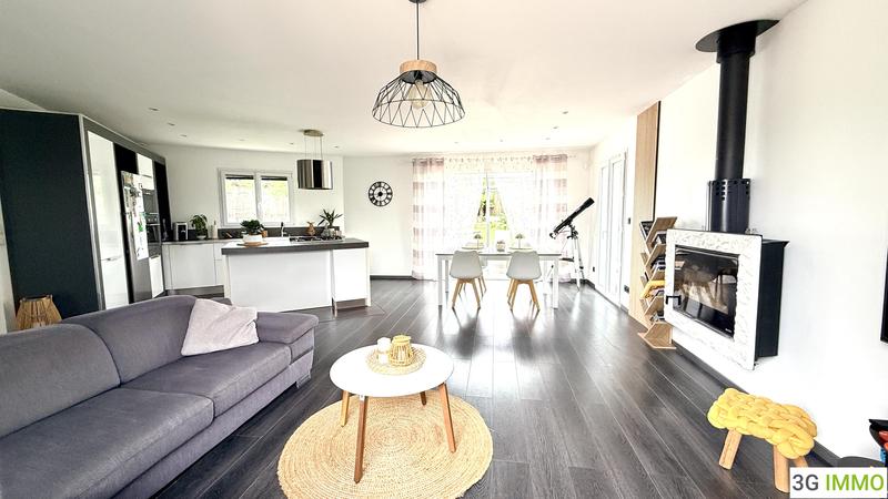 Maison - 121 m² - 5 pièces