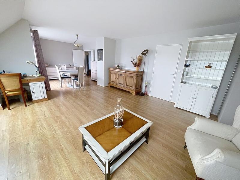 Appartement - 112 m² - 6 pièces