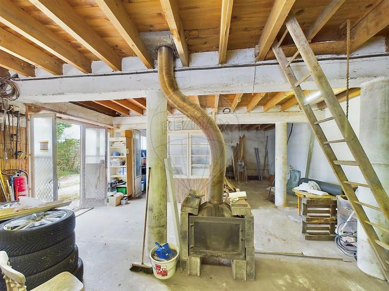 Maison - 180 m² - 12 pièces