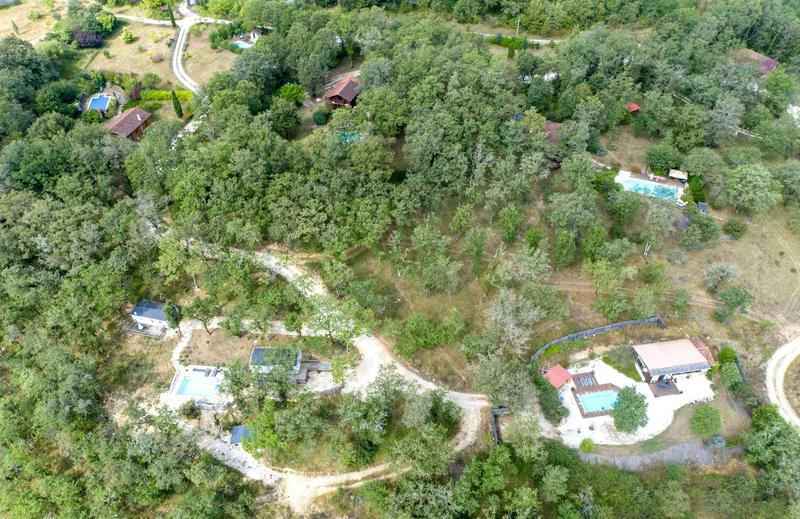 Maison - 456 m² - 26 pièces