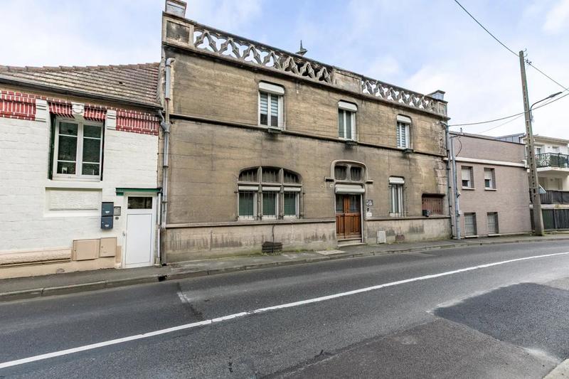 Maison - 171 m² - 10 pièces