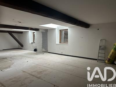Loft - 240 m² - 3 pièces