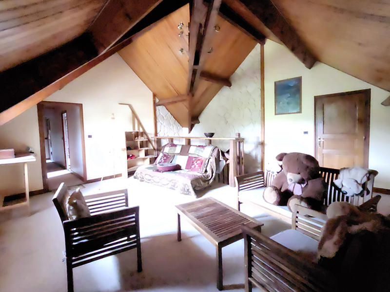 Maison - 258 m² - 8 pièces