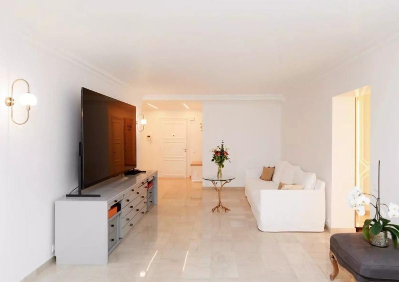 Appartement - 150 m² - 5 pièces