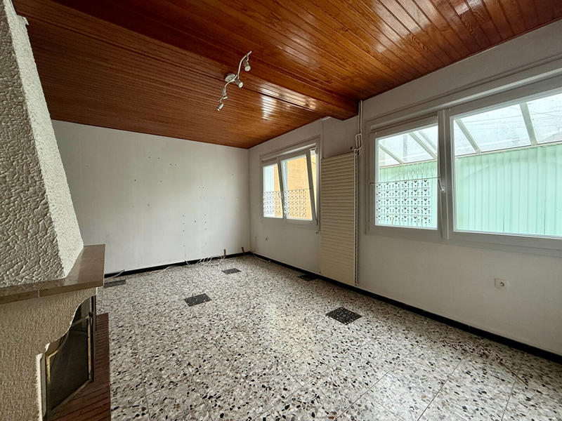 Maison - 240 m² - 9 pièces