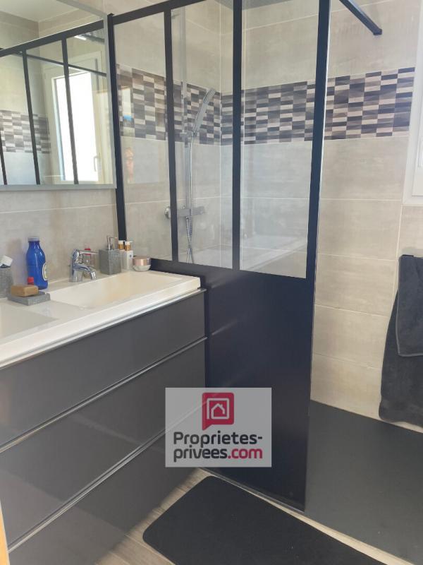 Maison - 102 m² - 4 pièces