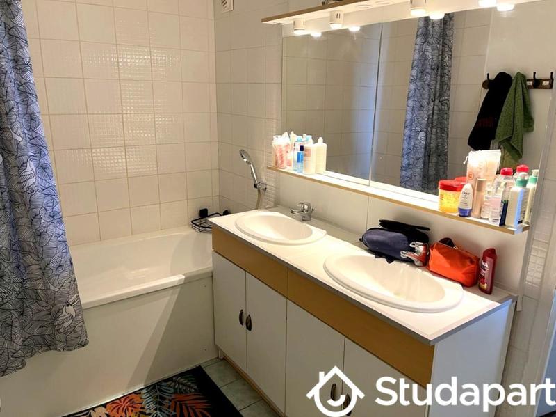 Chambre - 11 m² - 1 pièce