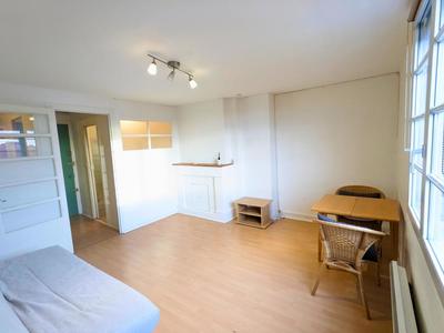 Studio - 25 m² - 1 pièce