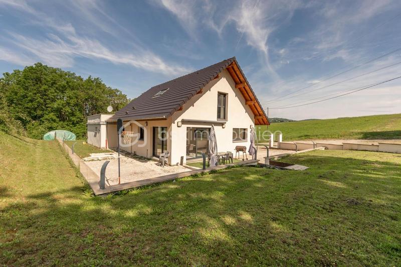 Maison - 155 m² - 5 pièces