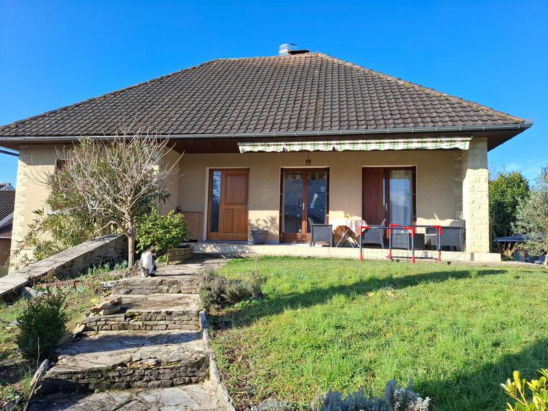Maison - 90 m² - 4 pièces