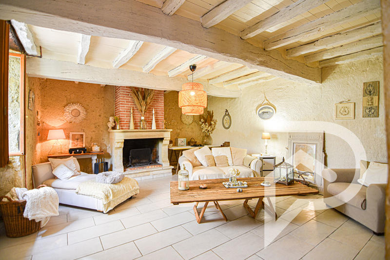 Maison - 140 m² - 5 pièces