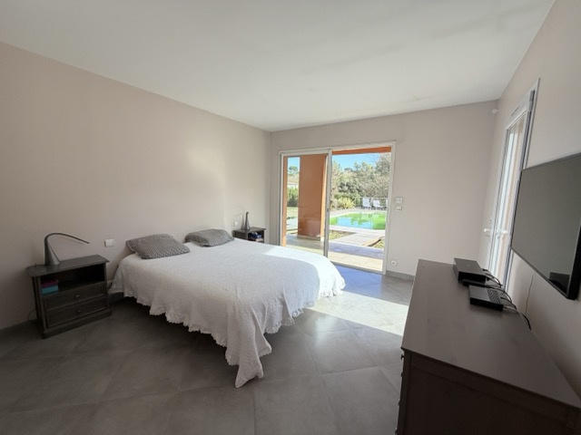 Maison - 176 m² - 6 pièces