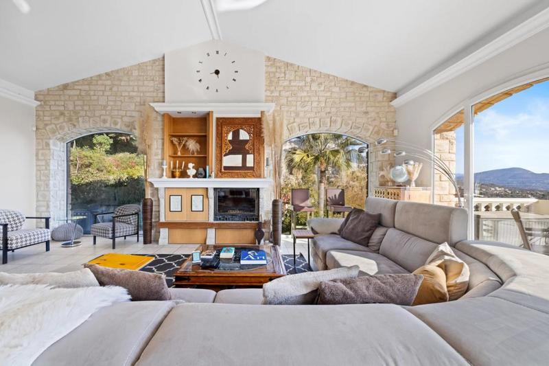 Villa - 195 m² - 6 pièces