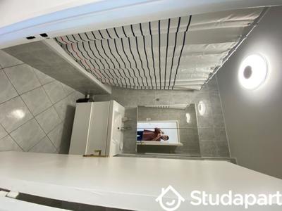 Chambre - 11 m² - 1 pièce