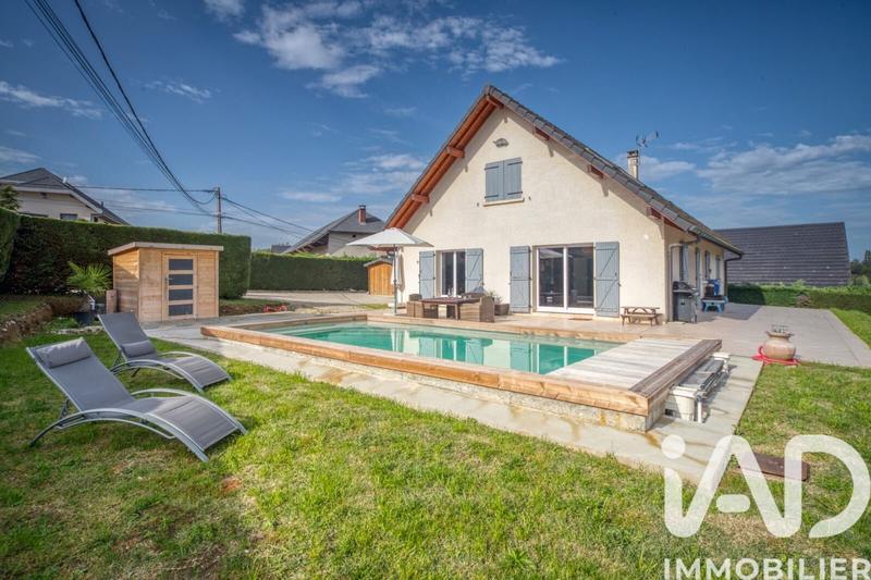 Maison - 210 m² - 5 pièces