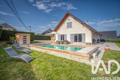 Maison - 210 m² - 5 pièces