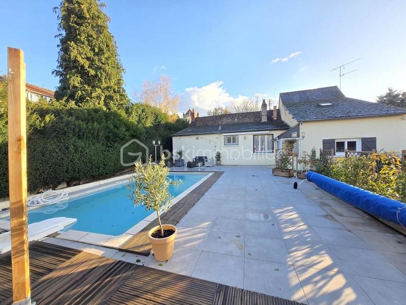 Maison - 135 m² - 6 pièces