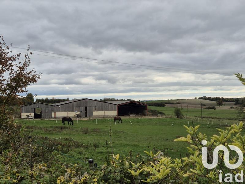 Ferme - 2 112 m² - 1 pièce