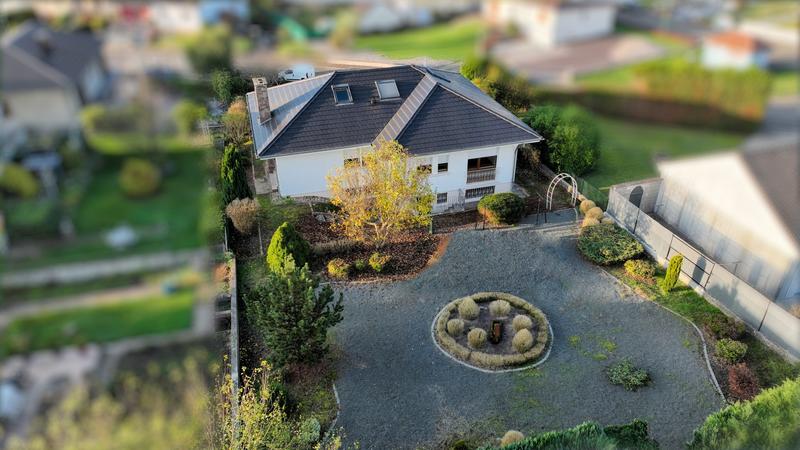 Maison - 150 m² - 8 pièces