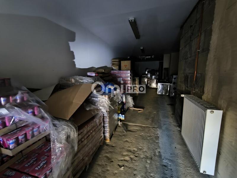 Local commercial - 237 m²