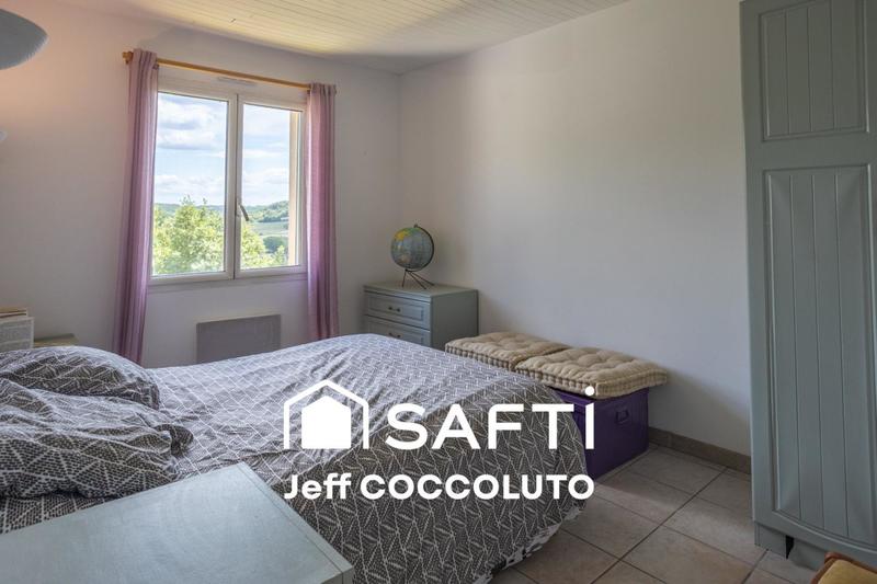 Maison - 205 m² - 9 pièces