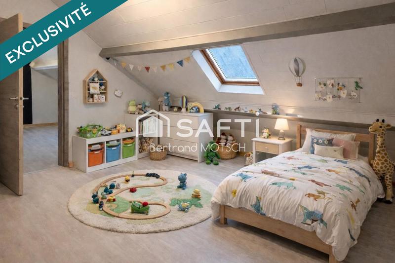 Maison - 168 m² - 8 pièces