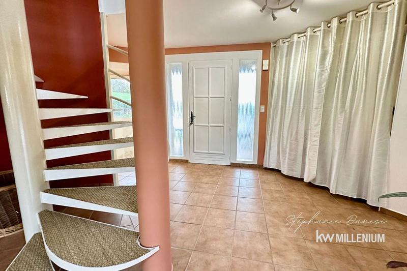 Maison - 176 m² - 5 pièces