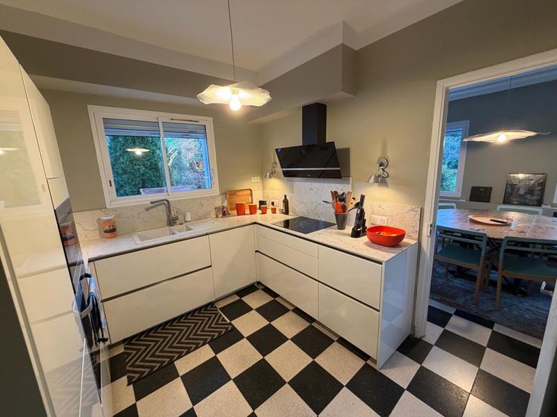 Villa - 196 m² - 7 pièces