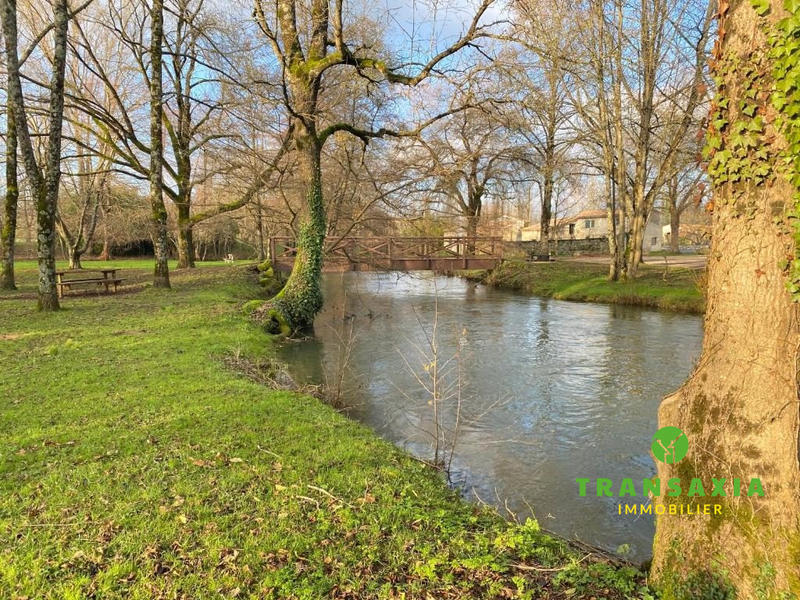 Fonds de commerce - 13 000 m²