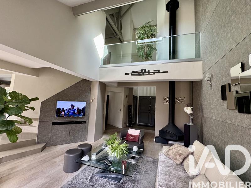 Maison - 177 m² - 7 pièces