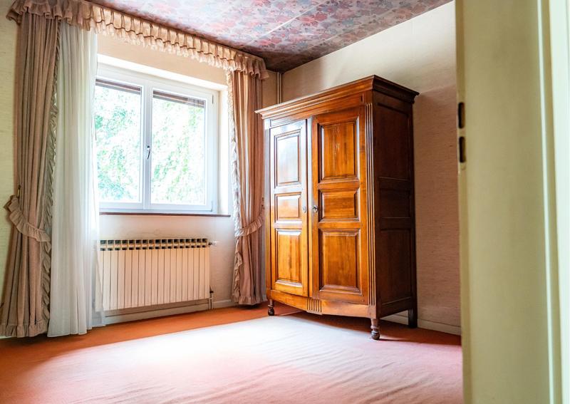 Villa - 303 m² - 8 pièces