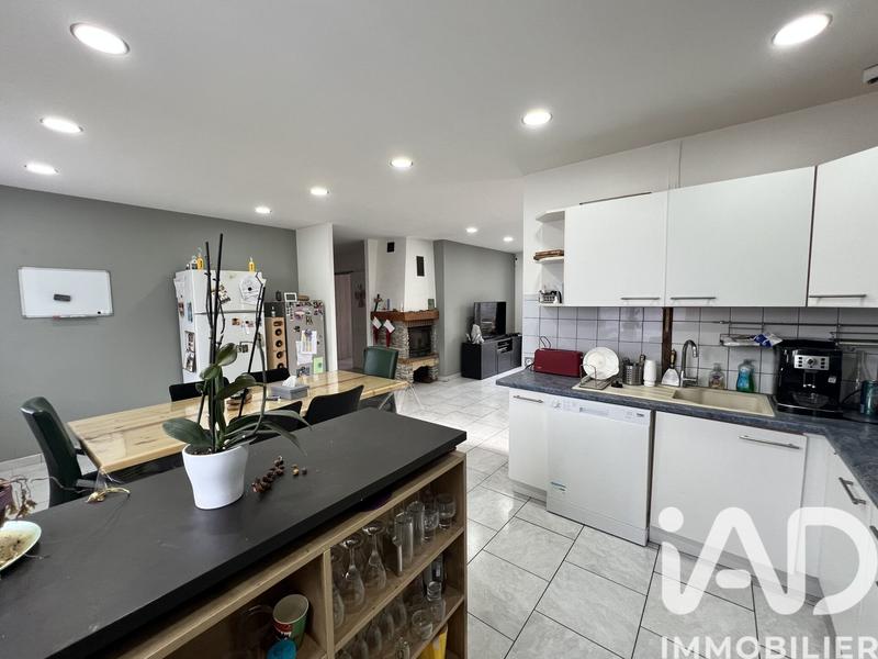 Maison - 101 m² - 5 pièces